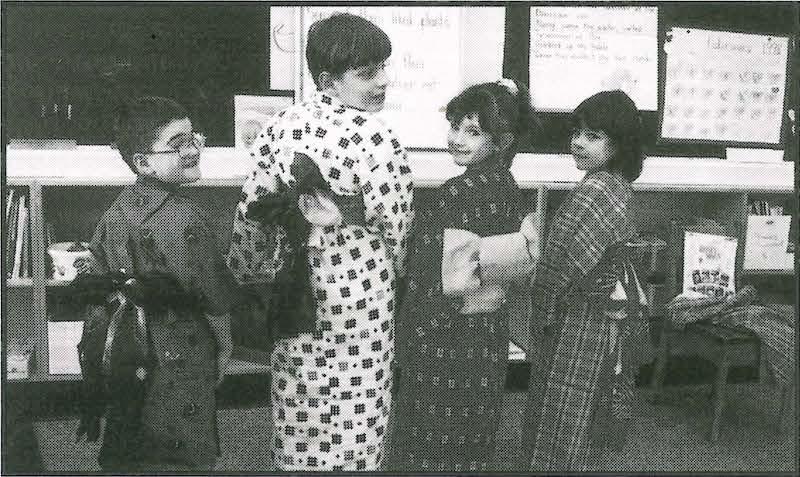 children in traditional japanese clothing